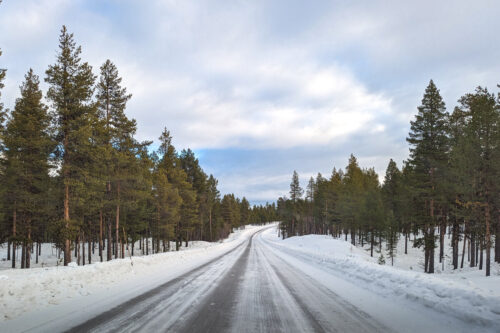 Route dans les environs de Kiruna