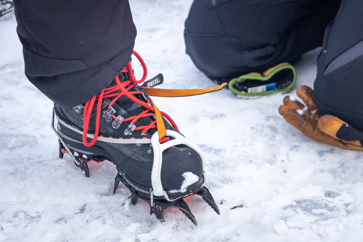 Crampons pour l'ice climbing